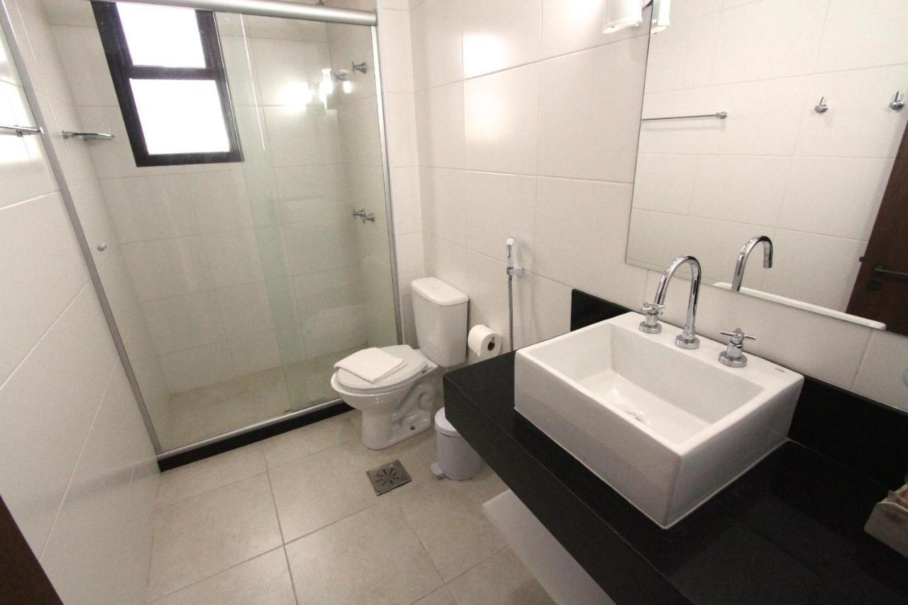 Service's Apartahotel